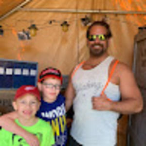 Meet your Posher, Tj